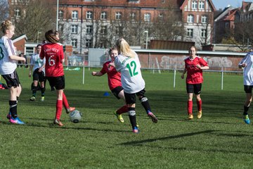 Bild 87 - C-Juniorinnen Kieler MTV -  MTSV POlympia Neumuenster : Ergebnis: 1:0